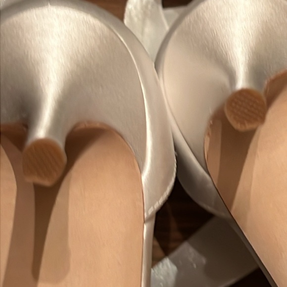 Badgley Mischka Neryssa Bridal Heels💍 - Picture 9 of 14